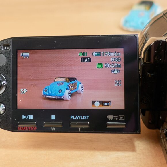 Canon VIXIA HF S10 / Full HD 1080p Camcorder / 32GB Flash / Tested / Japan - Picture 9 of 10